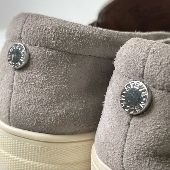 STEVE MADDEN Gills Suede Leather Slip On Sneaker Shoe 9.5 - Picture 4 of 16